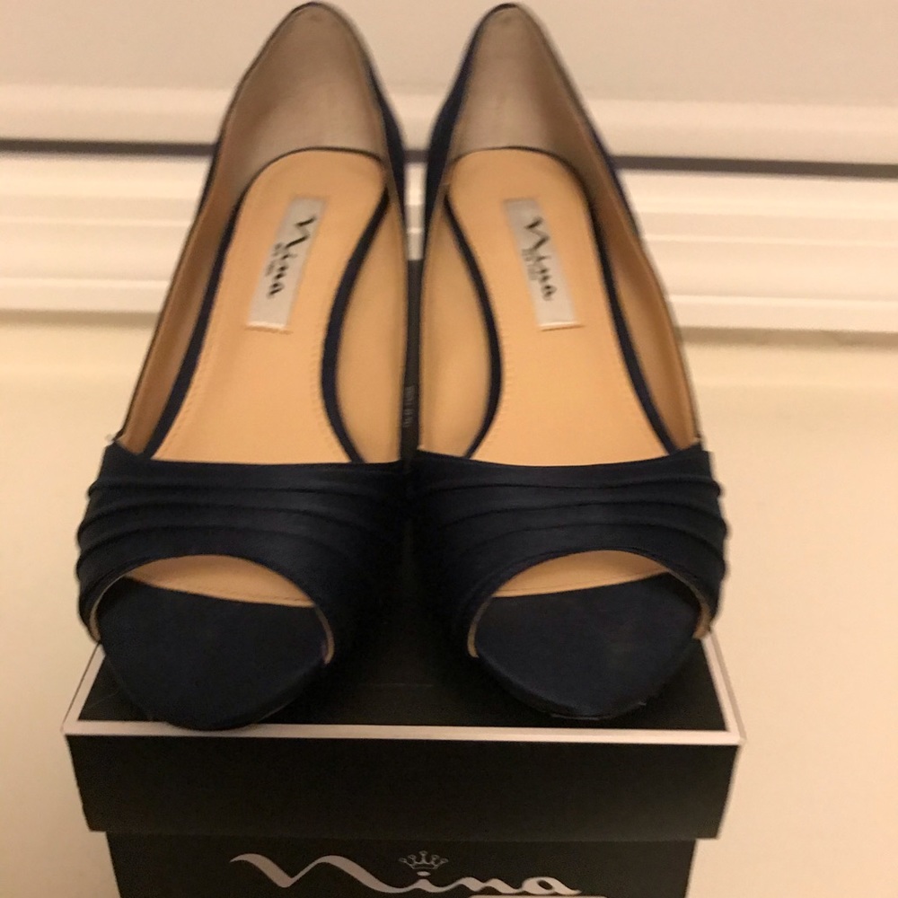 Formal shoes